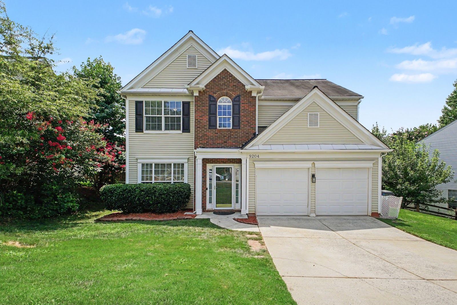 Front exterior of 9204 Culcairn Rd